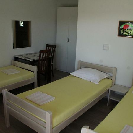 Novalja Inn 2 Ngoại thất bức ảnh