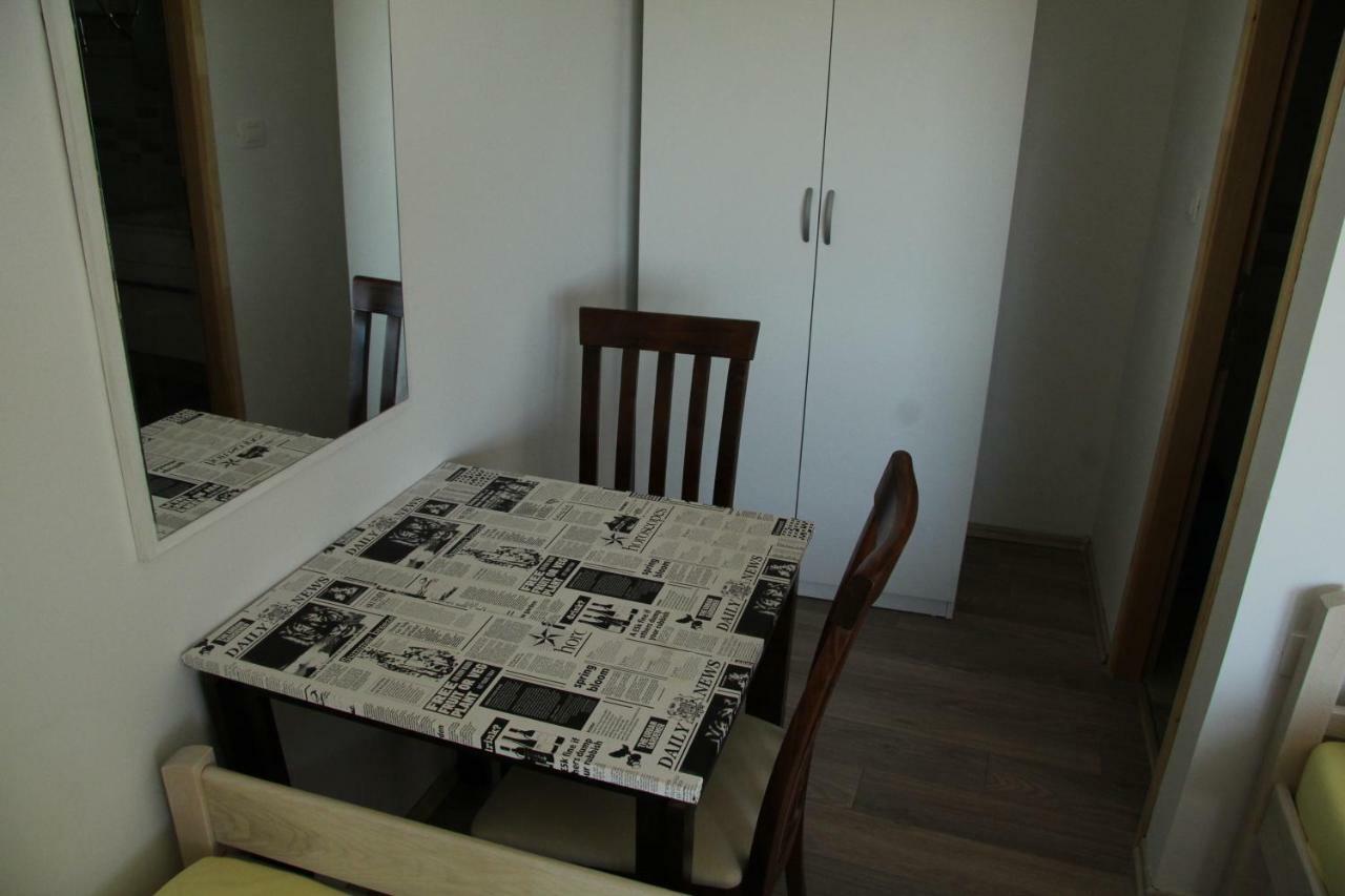 Novalja Inn 2 Ngoại thất bức ảnh